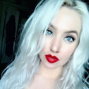 Meet your Posher, Maddi